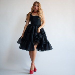 Wild Rose and Sparrow Sienna Dress in Black Swan